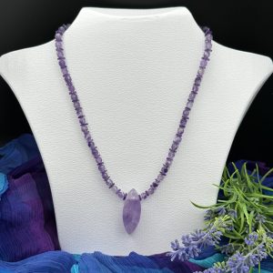 Produktbild Halskette Amethyst mit Navette Amethyst Anhänger