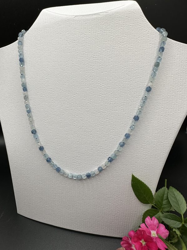 Aquamarinwürfel Kette – Bild 2