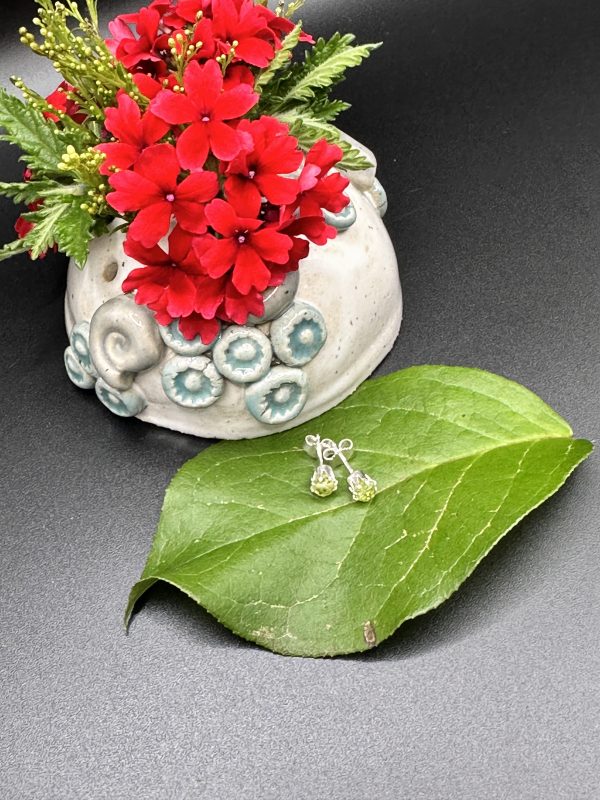 Peridot Ohrstecker – Bild 3