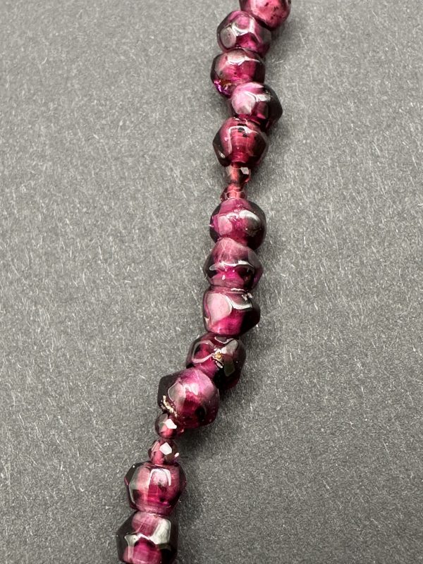 Granatkette mit Sternrubin Anhänger – Bild 3