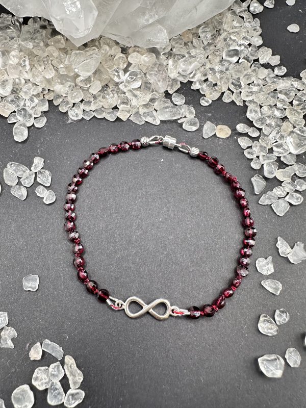 Granat Armband mit Infinity Symbol (Umfang 19cm) – Bild 2