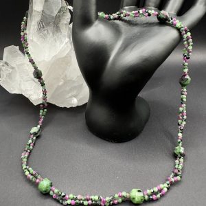 Rubin Zoisit Kette