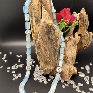 Aquamarinkette mit Silber "Draht" Kugeln