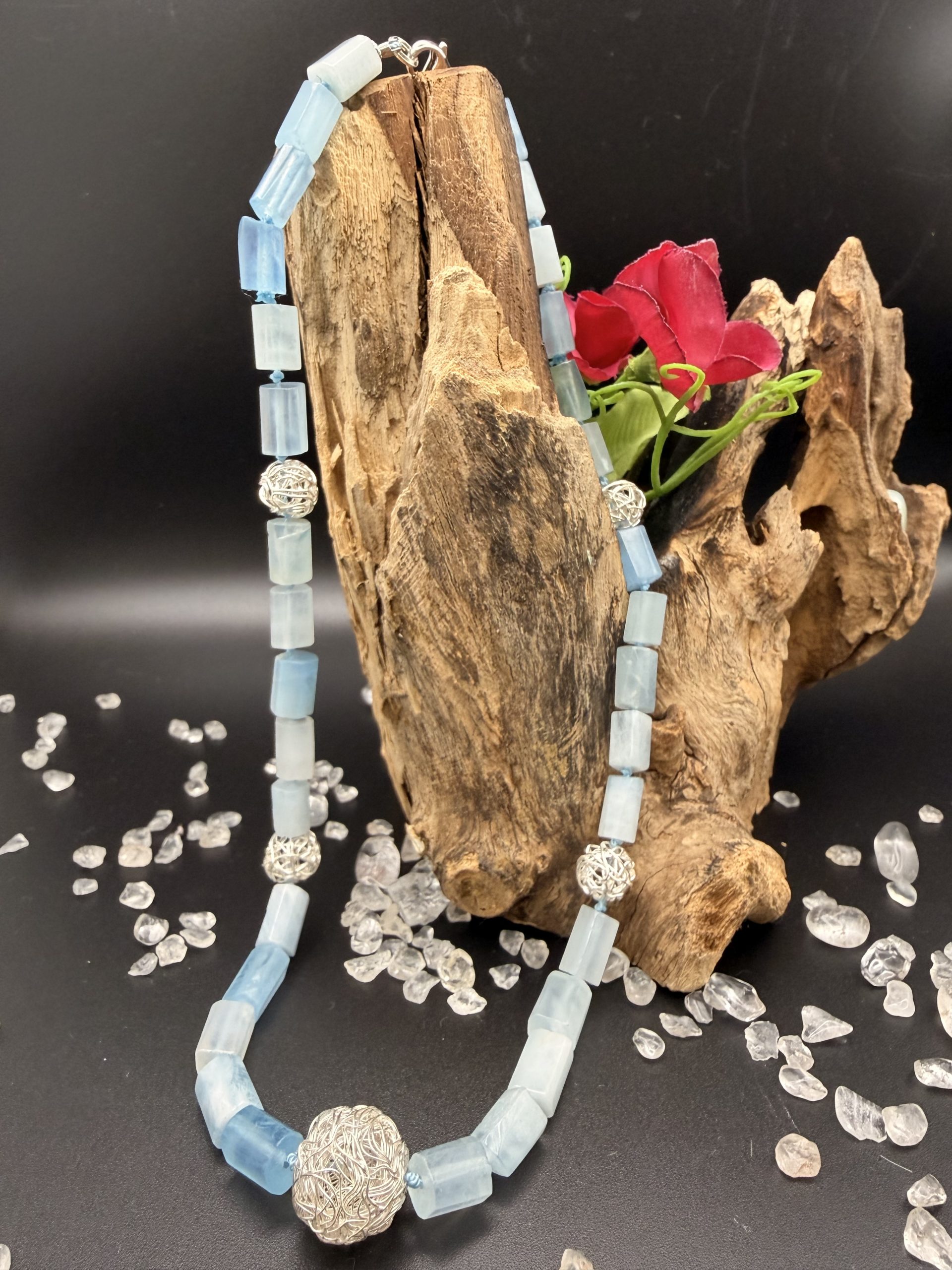 Aquamarinkette mit Silber "Draht" Kugeln 1 Aquamarinkette mit Silber "Draht" Kugeln