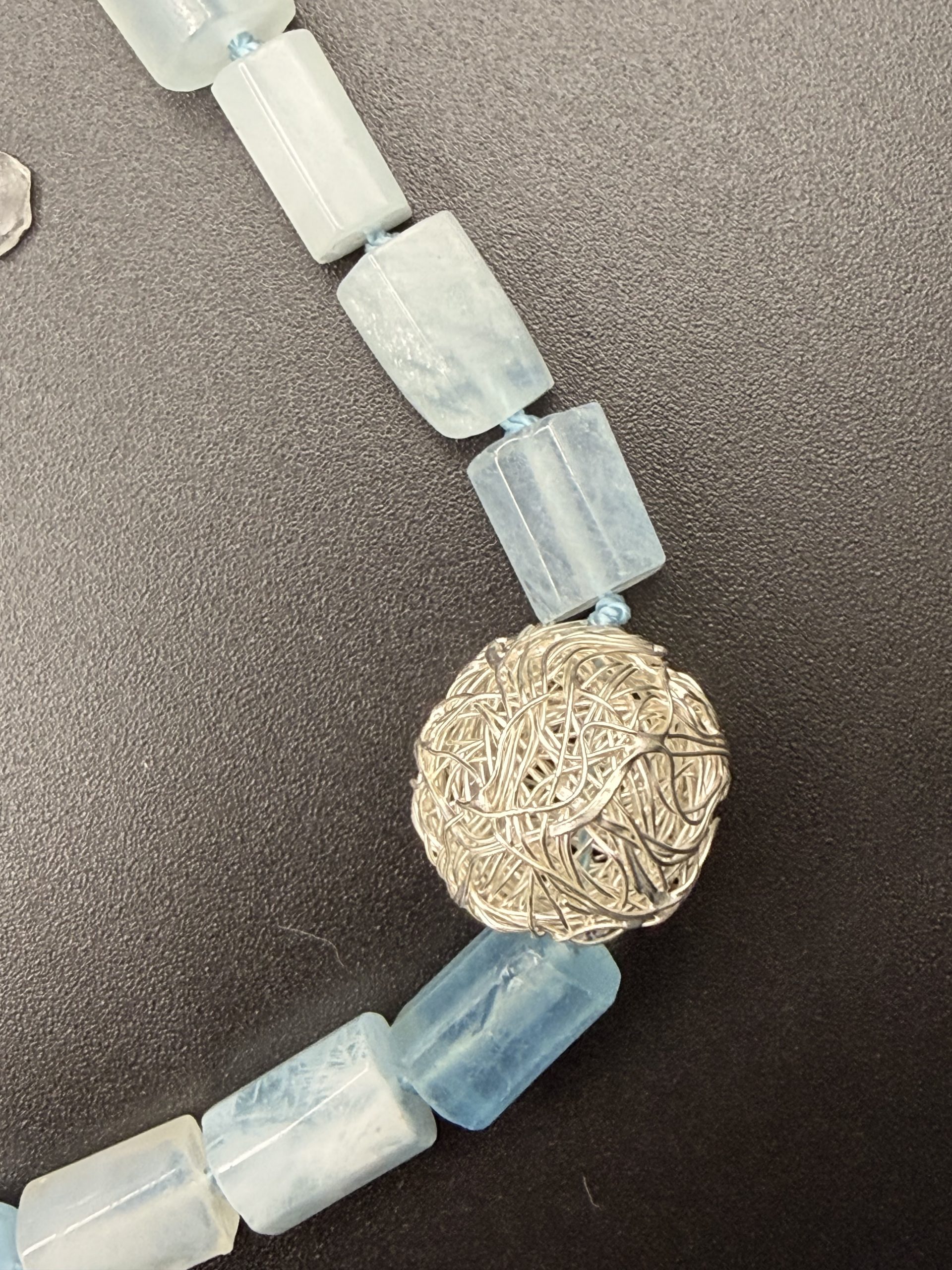 Aquamarinkette mit Silber "Draht" Kugeln 3 Aquamarinkette mit Silber "Draht" Kugeln – Bild 3