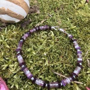 Ruby Forsite mit Süßwasserperlen Armband
